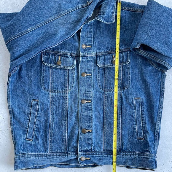 Vintage Men’s Wrangler Rugged Wear Denim Trucker Work Jacket - Picture 6 of 6